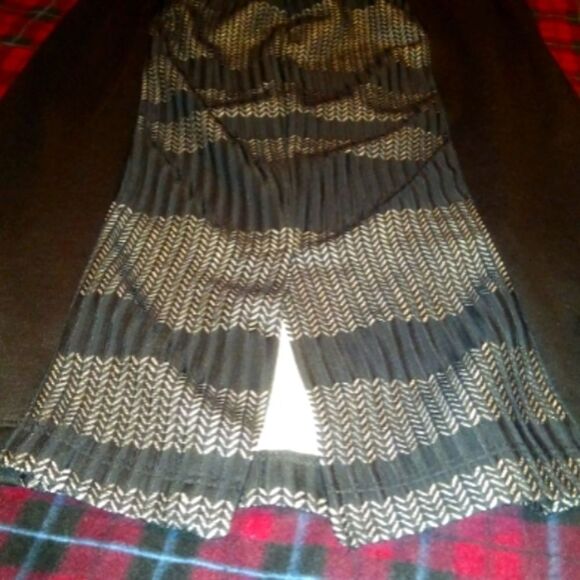 🤠NWT ALVX Stretch Pencil Skirt "LACE" Size Medium - Picture 6 of 6